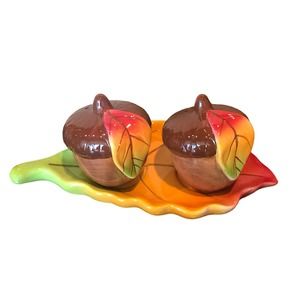 EUC Vintage Fall Acorn‎ Autumn Leaves Salt Pepper Shaker Set of 3 Pieces